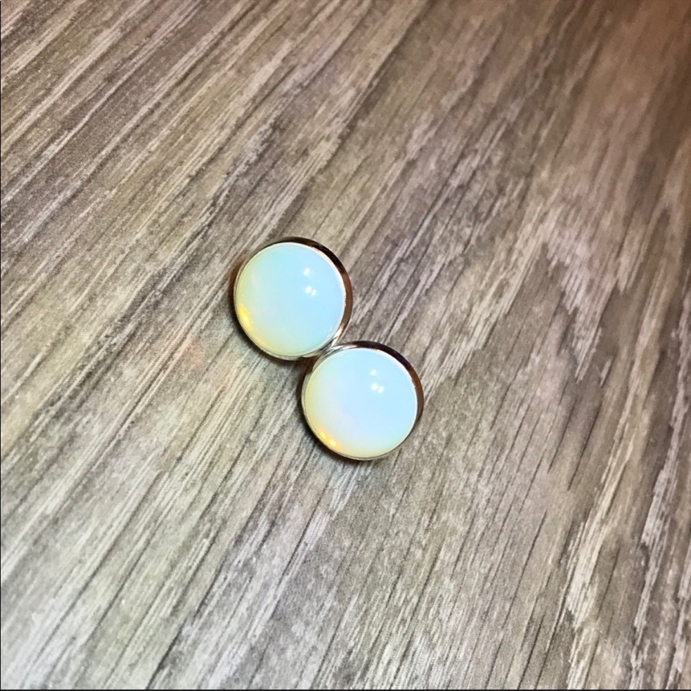 (Special Listing)Silver Moonstone 12mm Earrings